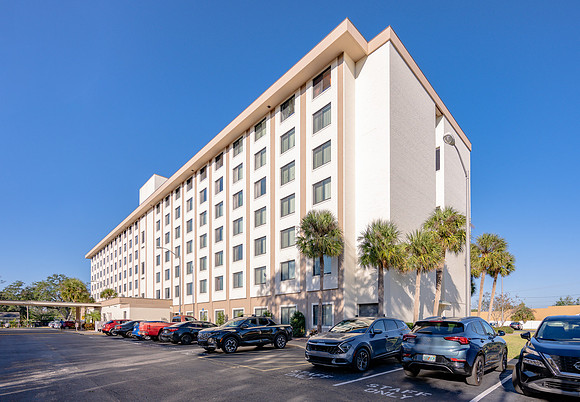 Central Manor Apartment Homes_HR-42