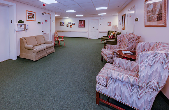 Luther Hall Entryway & Mailroom HR-4
