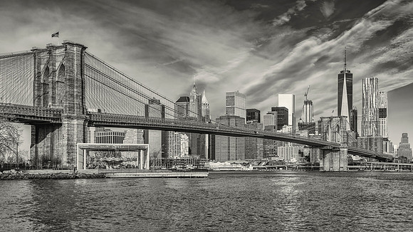 Brooklyn from Manhattan B&W_16x9