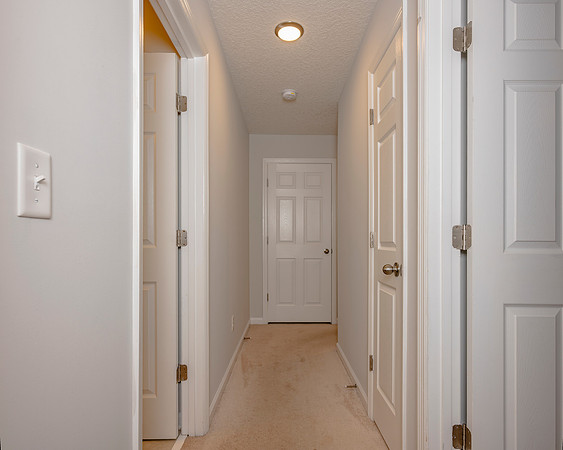 166 Richmond Dr-12