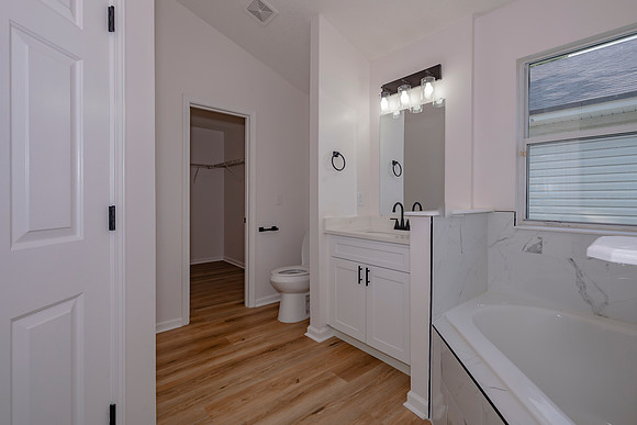 2991 Centerwood Dr Interiors Lo_Res-12