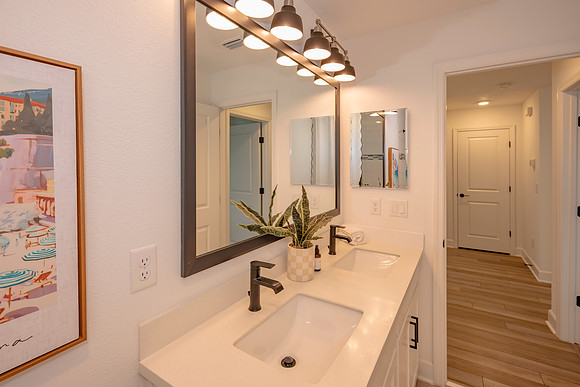 132 Millenia Dr Interiors Lo_Res-17