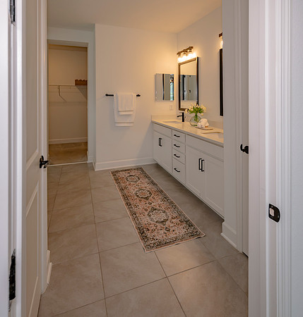 132 Millenia Dr Interiors Lo_Res-30
