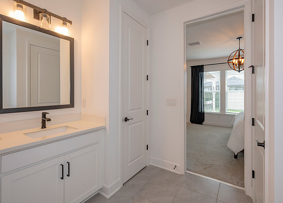 132 Millenia Dr Interiors Lo_Res-52