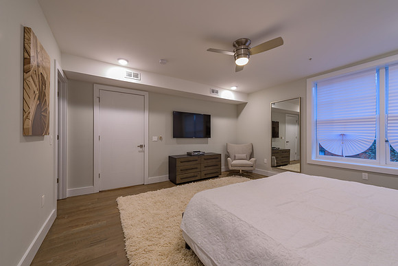 222 1st St Apt 5-17