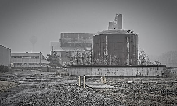 AnchorGlass1BW-1