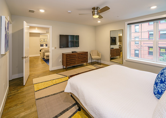 222 1st St Apt 3-15