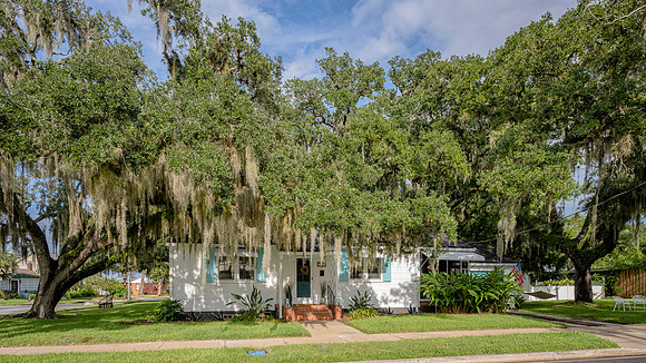 237 Rainey Ave Exterior-10