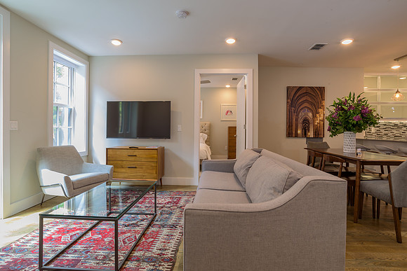 222 1st St Apt 1-5