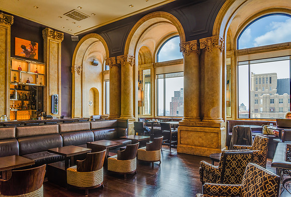 XIX Lounge
