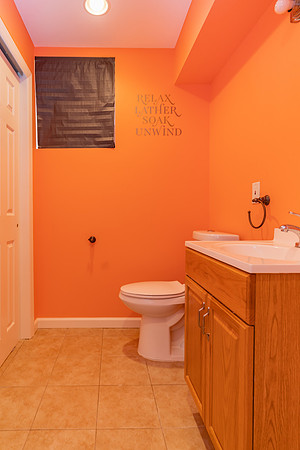 242 Morning Glory Bathroom2-1
