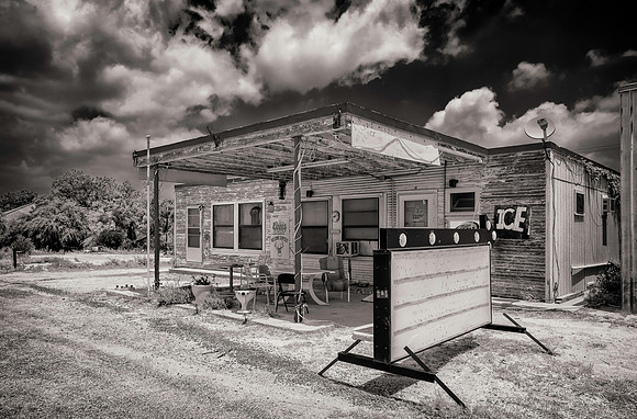 Texas B&W-5