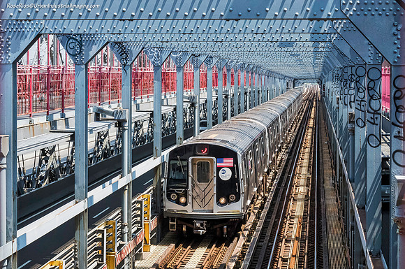 Williamsburg Train