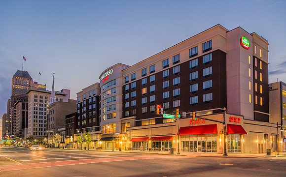 Marriott Downtown Newark Set 2-2
