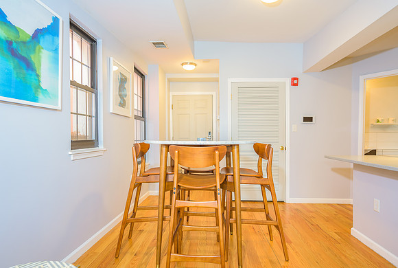 615 Jersey Ave-16