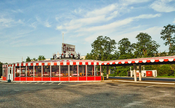 Circus Drive In-3