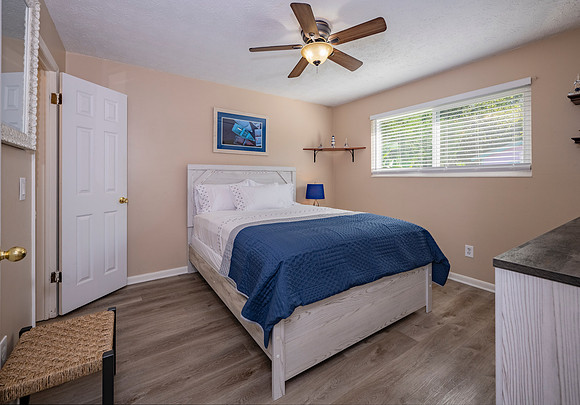 20- 1520 Republic Dr