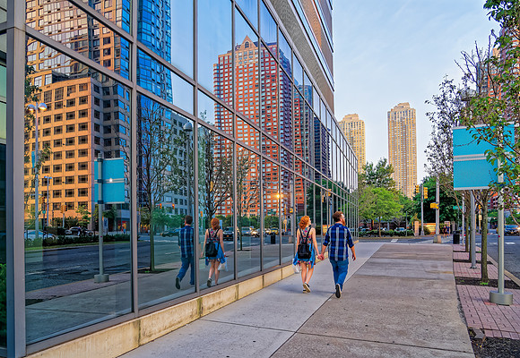 Strollin' The Avenue-1
