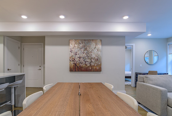 222 1st St Apt 3-20