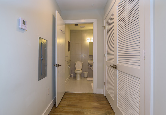 222 1st St Apt 3-5