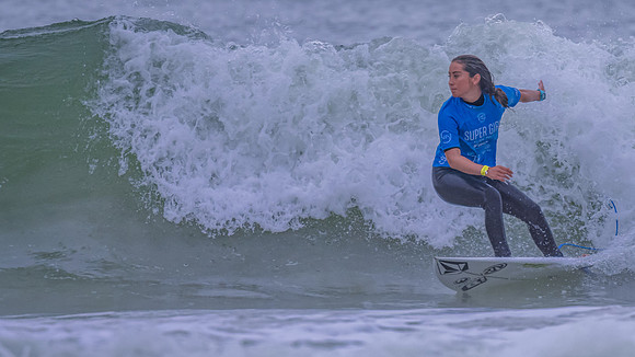 Supergirl Surfer Competition-3