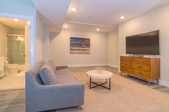 222 1st St Apt 2-13