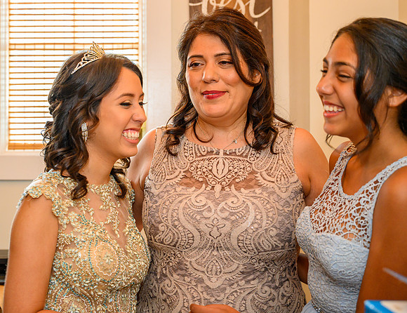 Mother & Daughters-3
