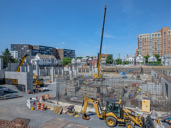 165 Somset St-15