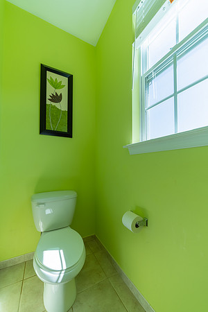 242 Morning Glory Bathroom1-2