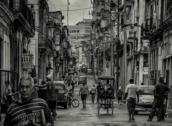 Calle San Lorenzo, Habana, Cuba, 2017