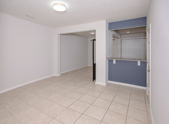 166 Richmond Dr-26