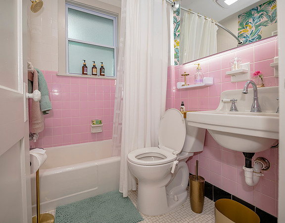 237 Rainey Ave Bathroom-1