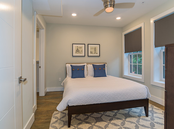 222 1st St Apt 3-6