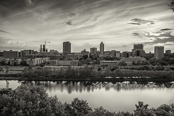 NB On The Raritan B&W Complete