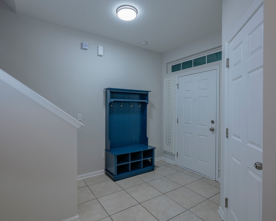 166 Richmond Dr-35