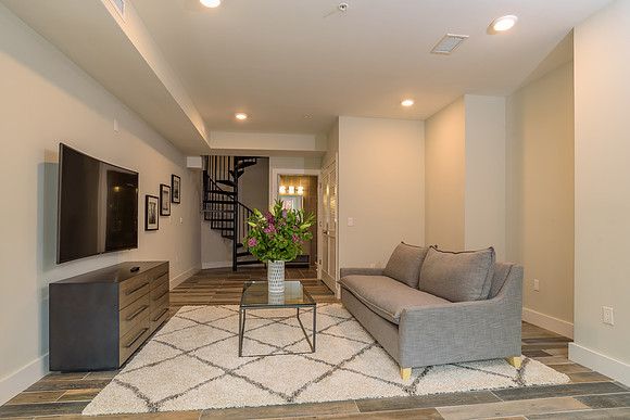 222 1st St Apt 1-13