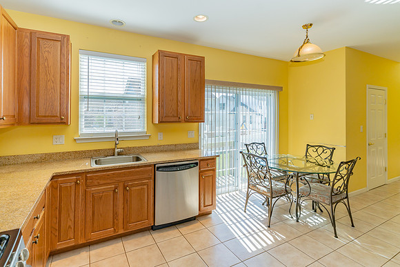 242 Morning Glory Kitchen-2