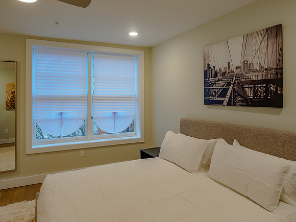 222 1st St Apt 5-18