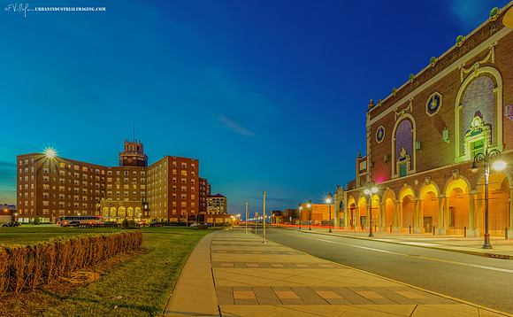 Berkeley Hotel & Convention Hall