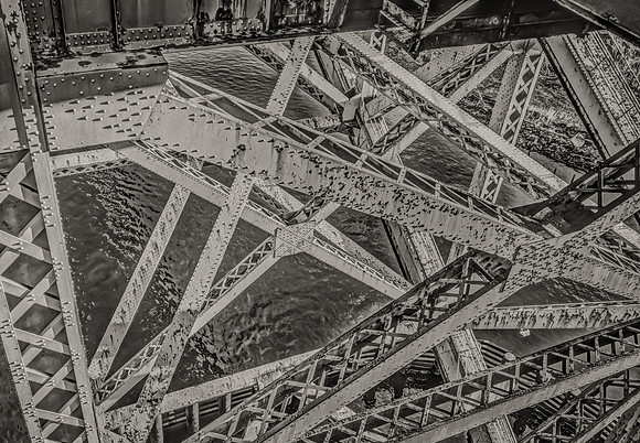 BB Girders B&W