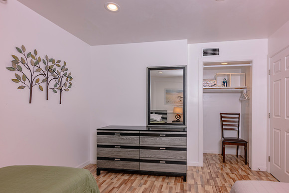 121 Sherwood Ave Apt 2 LoRes-9