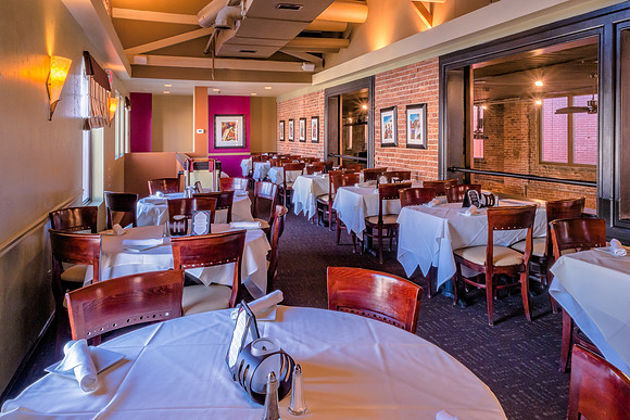 Delta Restaurant-2