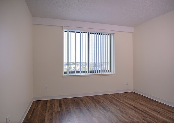 Central Manor Apartment Homes-1