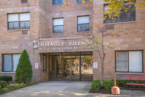 Triangle Village-39