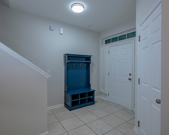 166 Richmond Dr_LR-35