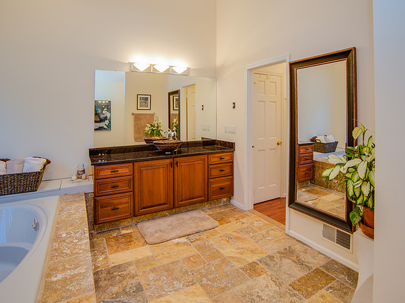 14 Stateboro Master Bath