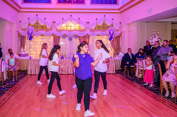 Kayla & Her Court-28