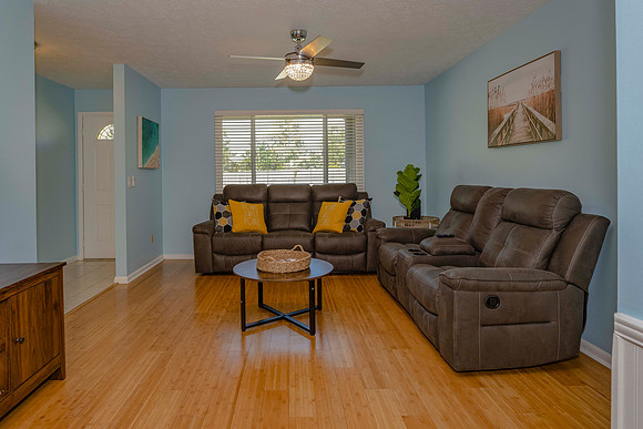 7- 1520 Republic Dr_LR