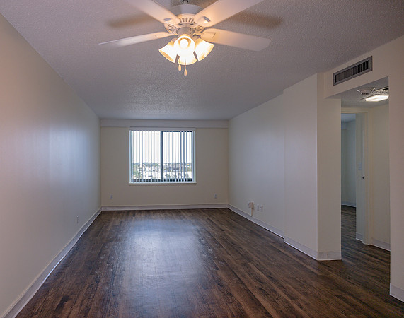 Central Manor Apartment Homes-5