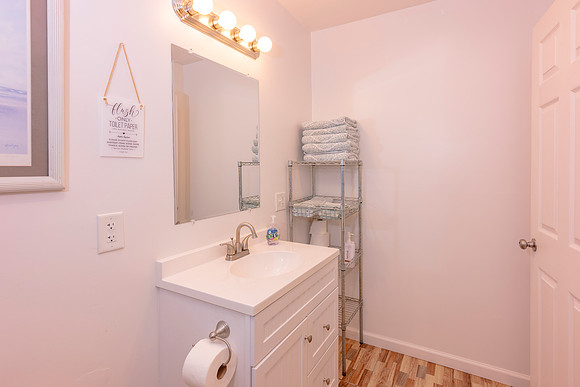 121 Sherwood Ave Apt 1 HiRes -11